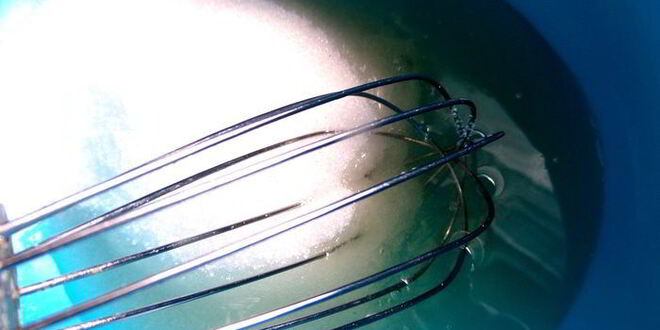 Рецепт творожного рулета с безейной прослойкой