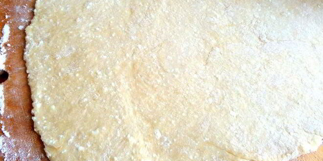 Рецепт творожного рулета с безейной прослойкой