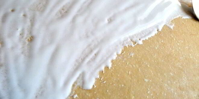 Рецепт творожного рулета с безейной прослойкой