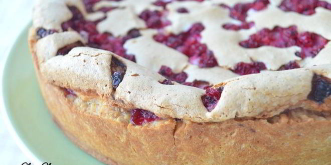 Рецепт ягодного торта-безе