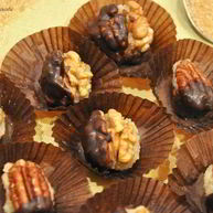 Рецепт Конфеток с миндально-винной начинкой и кленовым сиропом