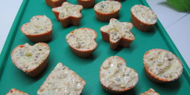 Рецепт конфет из белого шоколада с орешками и цукатами