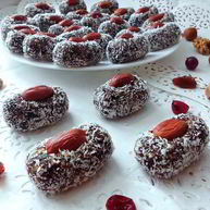 Рецепт Конфет из чернослива в кокосовой стружке