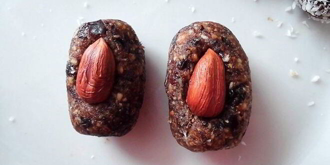 Рецепт конфет из чернослива в кокосовой стружке