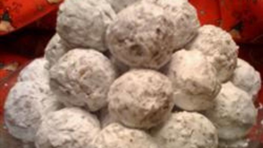 Рецепт конфет из фиников, кокоса и воздушного риса