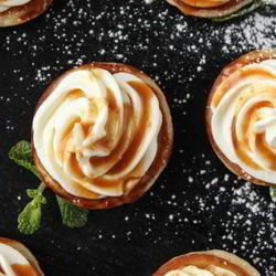 Рецепт Банановых блинчиков с кремом и карамелью