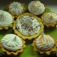 Рецепт Корзиночек с бананами и белковым кремом