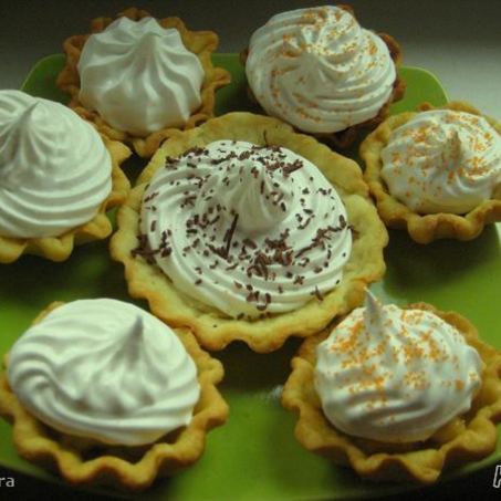 Рецепт Корзиночек с бананами и белковым кремом