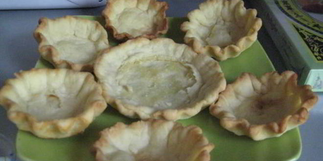 Рецепт корзиночек с бананами и белковым кремом