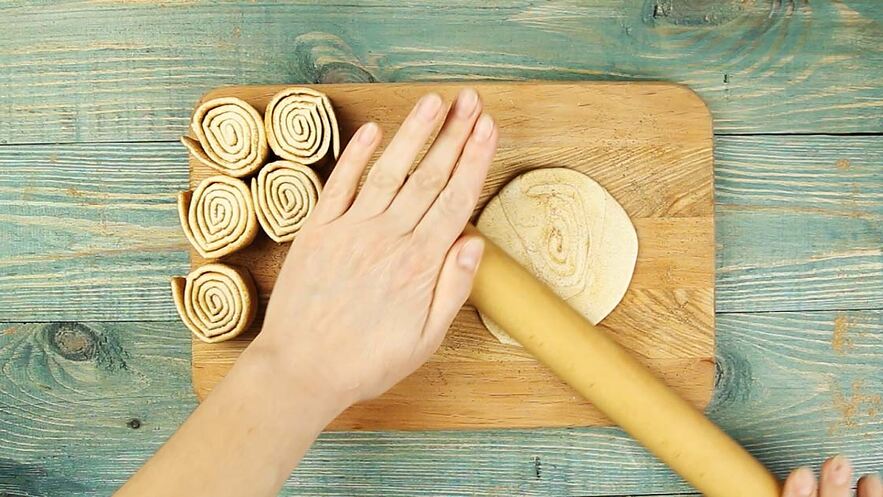 Рецепт слоеных корзинок с кремом и карамелью