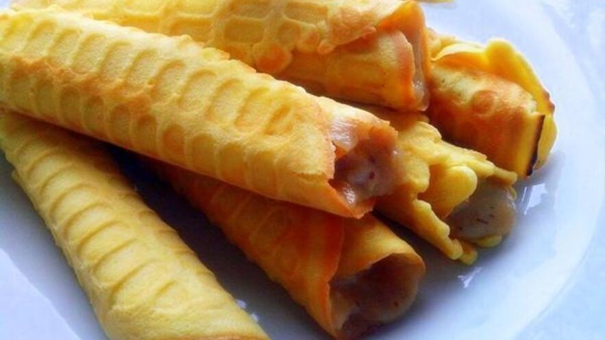 Рецепт трубочек с заварным кремом и миндалем