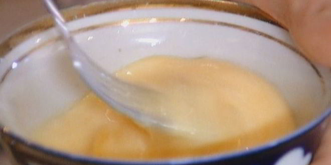 Рецепт яблок на слоеном тесте со сметанным кремом