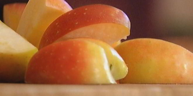 Рецепт яблок на слоеном тесте со сметанным кремом