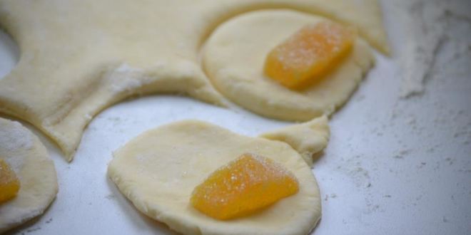 Рецепт булочек с мармеладом