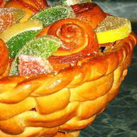 Рецепт Корзинки с сахарными булочками и мармеладом