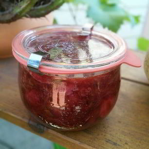 Рецепт Мармелада из ревеня и клубники с мятой