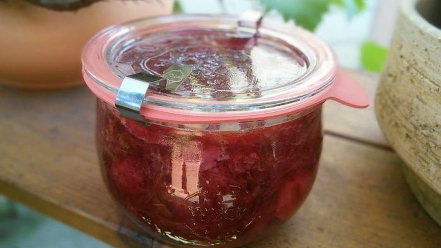 Рецепт мармелада из ревеня и клубники с мятой