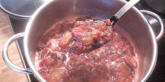 Рецепт мармелада из ревеня и клубники с мятой