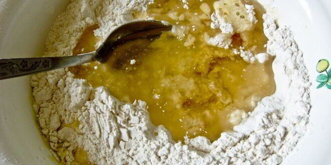 Рецепт рулета с луковым мармеладом