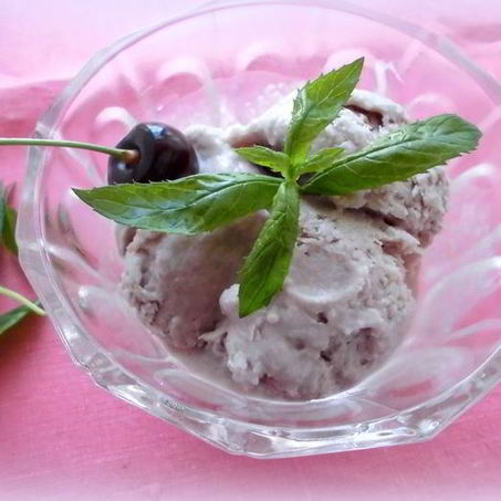 Рецепт Черешневого мороженого