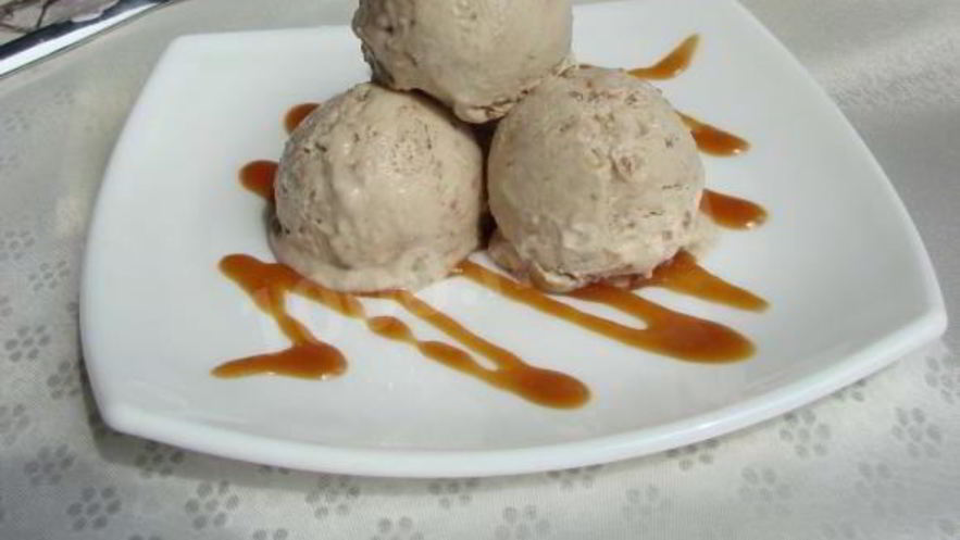 Рецепт домашнего бананового мороженого с шоколадно-ореховой крошкой