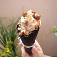 Рецепт Карамельного мороженого с карамельными орешками