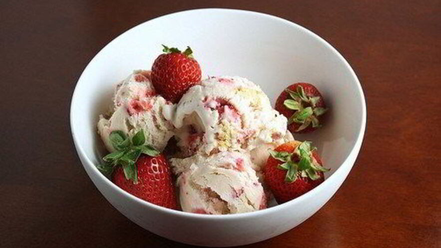 Рецепт мороженого клубничный чизкейк