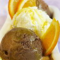 Рецепт Шоколадного мороженого с шафрановым соусом