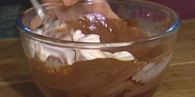 Рецепт шоколадного мусса с фундуком