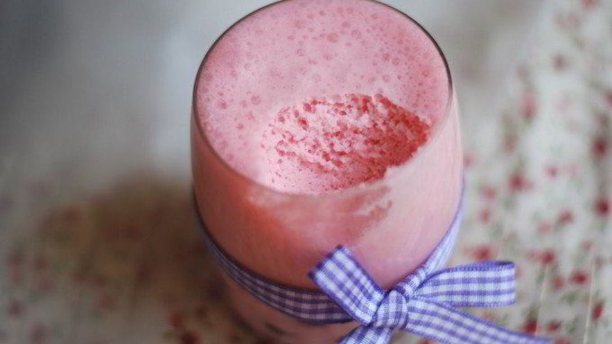 Рецепт ягодно-сметанного мусс из порошкового желе