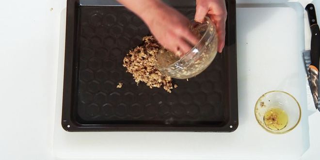 Рецепт панны-котты с гранолой и горячий шоколад