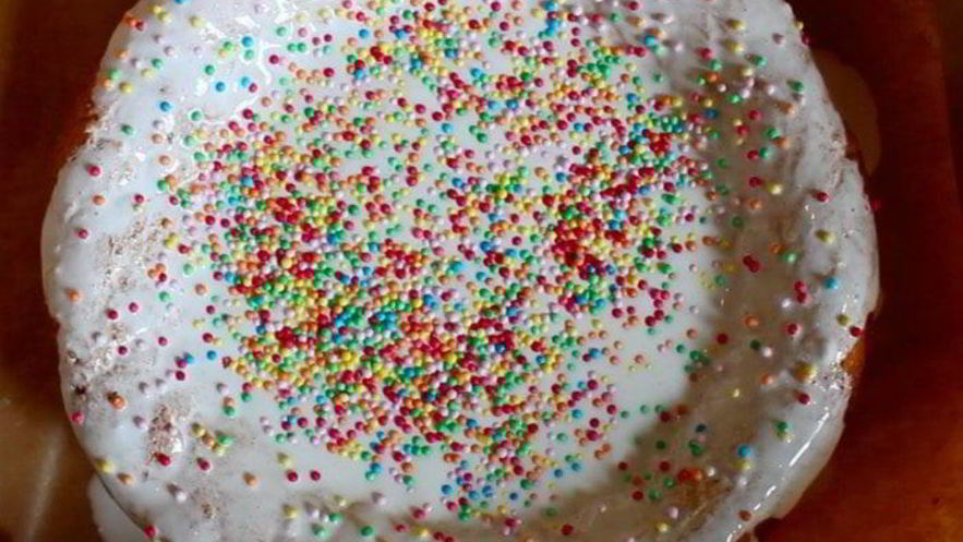 Рецепт бездрожжевого кулича на кефире