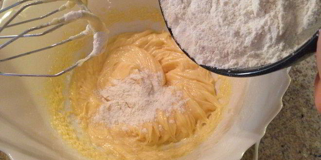 Рецепт бездрожжевого кулича на кефире