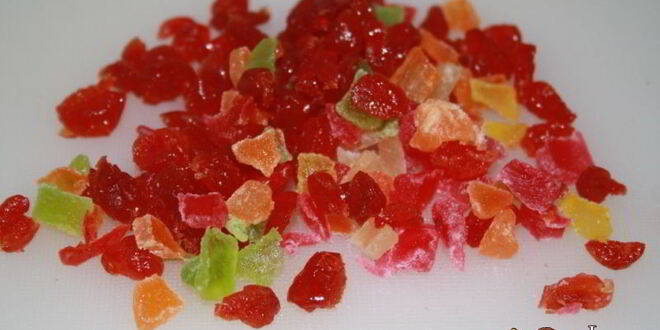 Рецепт сырой творожной пасхи с цукатами и вяленой вишней