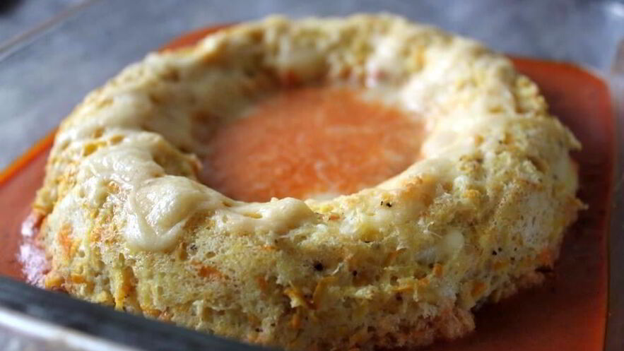 Рецепт дважд запеченное суфле из цукини с томатно-кокосовым соусом