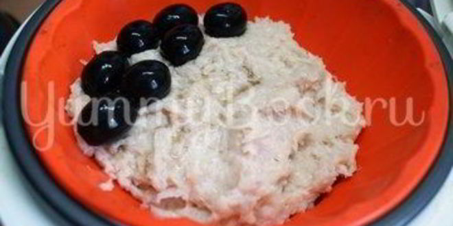 Рецепт куриного суфле с оливками на пару в мультиварке