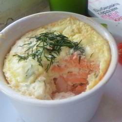 Рецепт Нежнейшего суфле из форели с творожно-яичной заливкой