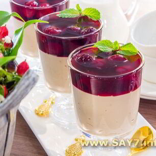 Рецепт Шоколадного суфле с вишневым соусом