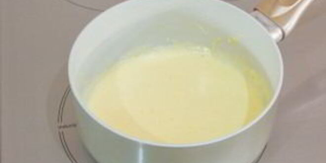 Рецепт шоколадного суфле с вишневым соусом