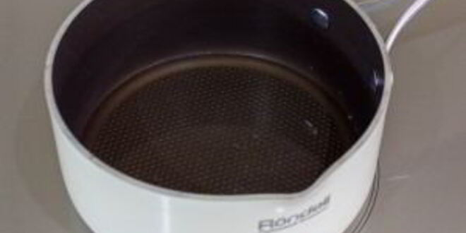 Рецепт шоколадного суфле с вишневым соусом