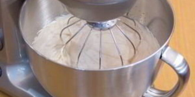 Рецепт шоколадного суфле с вишневым соусом