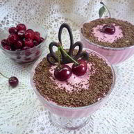 Рецепт Сливочно-вишневого суфле с творогом и шоколадом