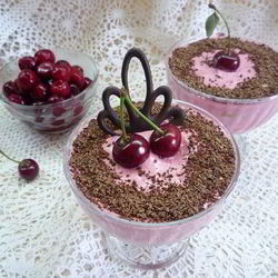 Рецепт Сливочно-вишневого суфле с творогом и шоколадом