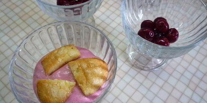 Рецепт сливочно-вишневого суфле с творогом и шоколадом