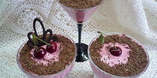 Рецепт сливочно-вишневого суфле с творогом и шоколадом