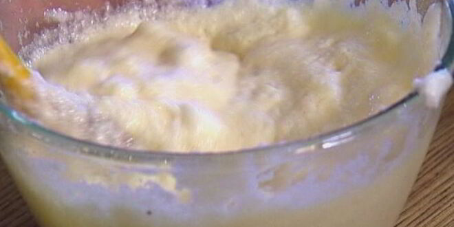 Рецепт суфле с голубым сыром и мускатным орехом