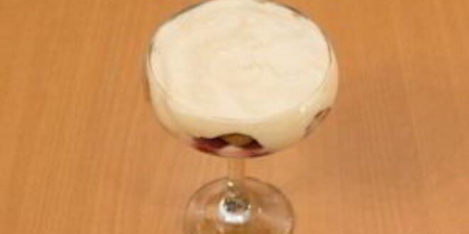 Рецепт порционного тирамису с вишней и шоколадом