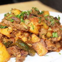 Рецепт Азу из говядины с солеными огурцами