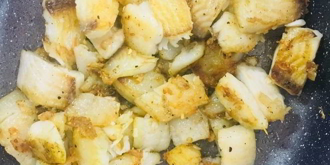 Рецепт бесбармачной лапши с рыбой в соусе песто