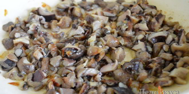 Рецепт драников из картошки с грибным соусом